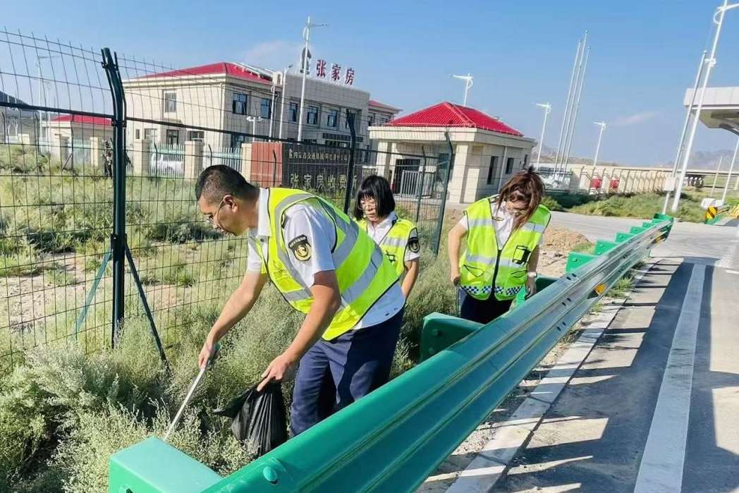 女人与公狍交酡女免费