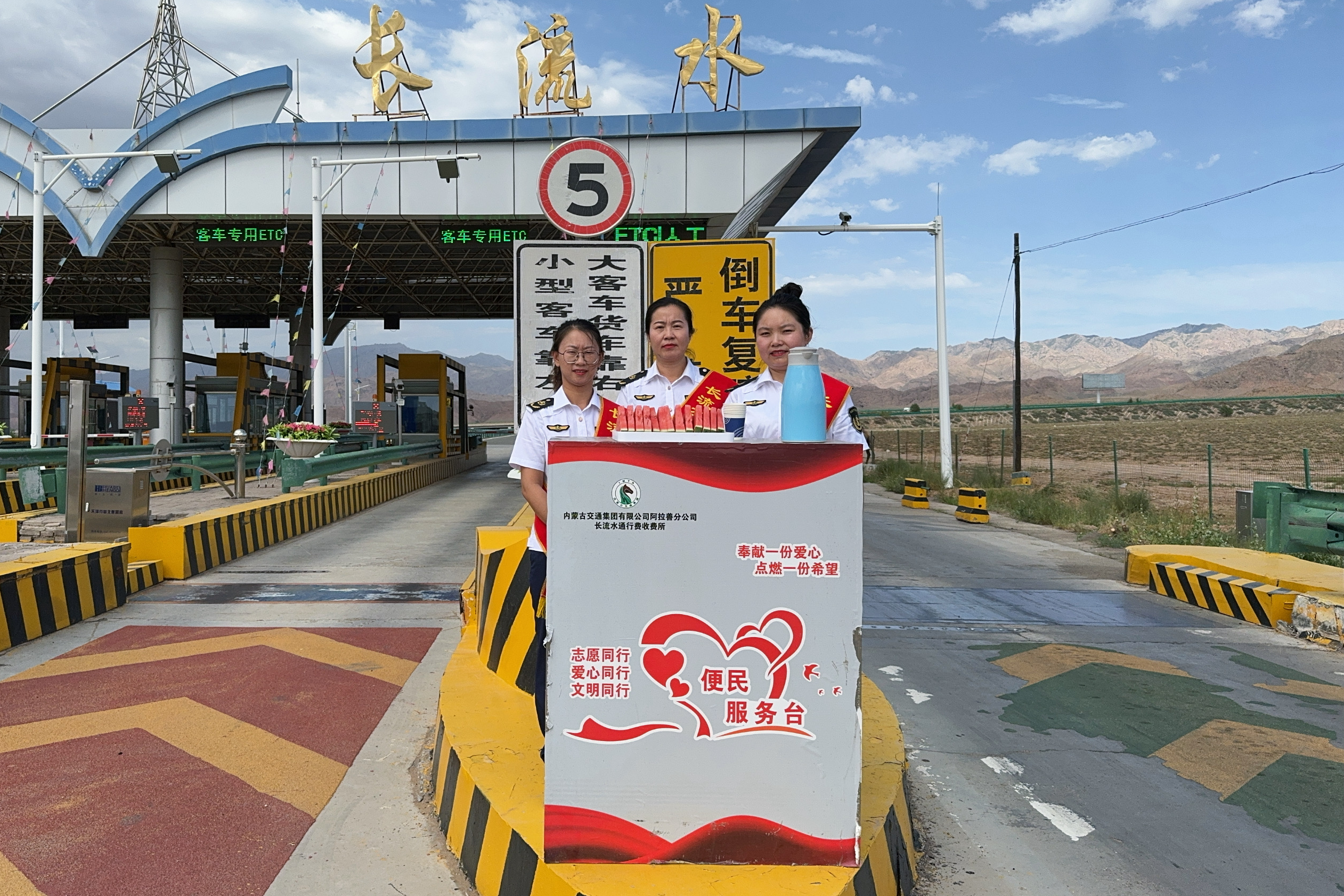 女人与公狍交酡女免费