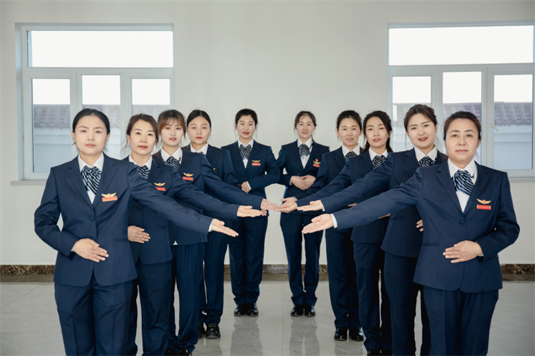 女人与公狍交酡女免费