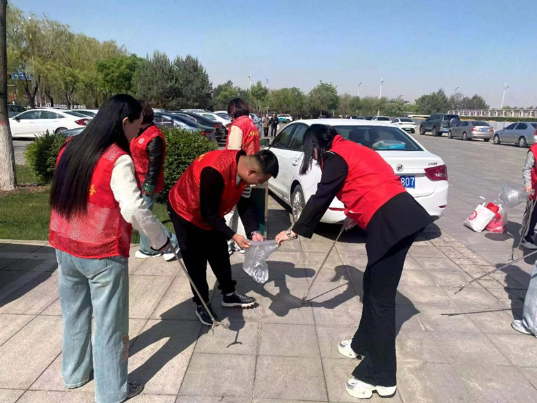 女人与公狍交酡女免费