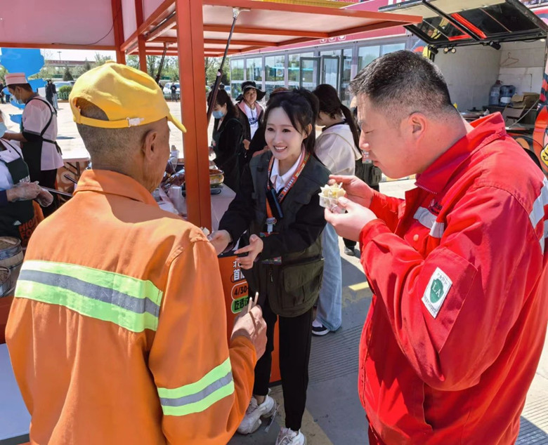 女人与公狍交酡女免费