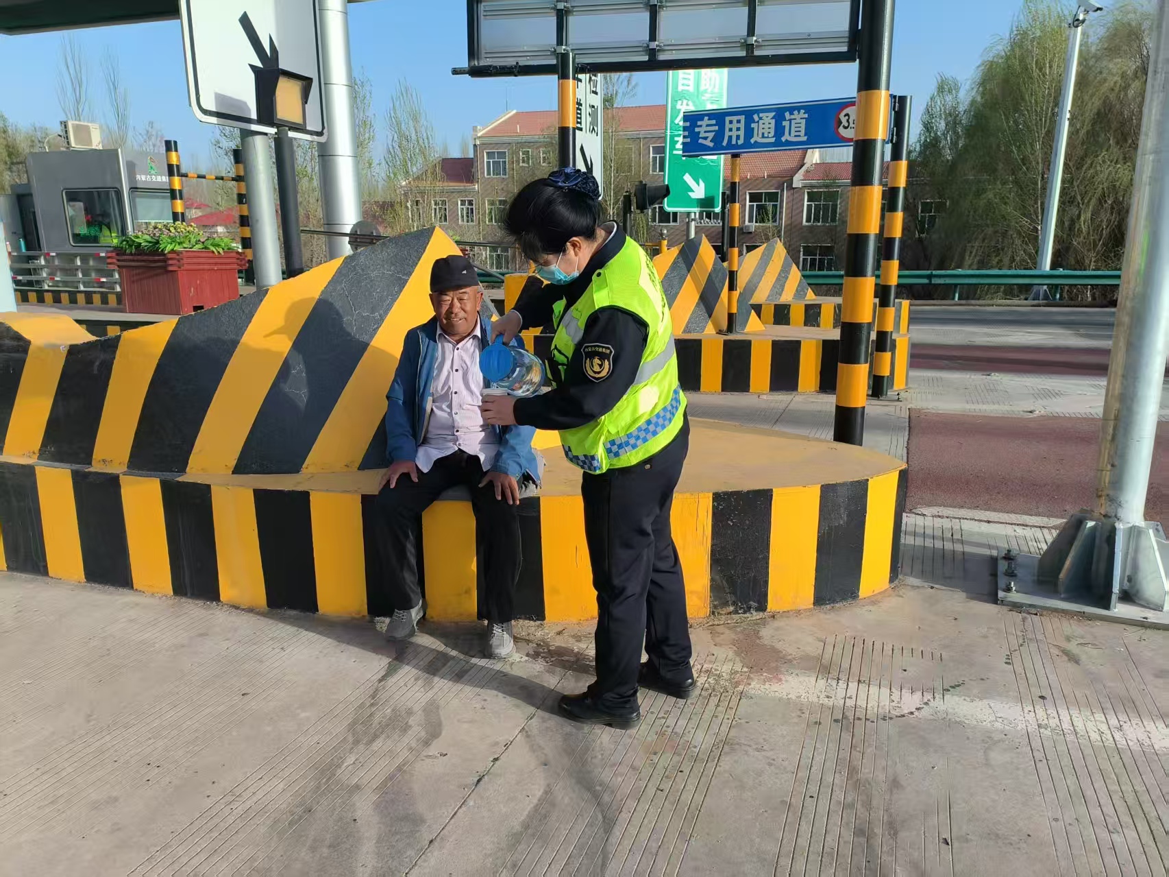 女人与公狍交酡女免费