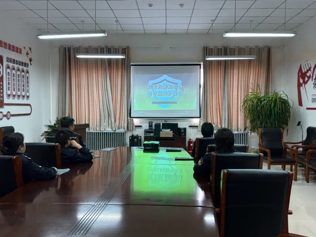 女人与公狍交酡女免费