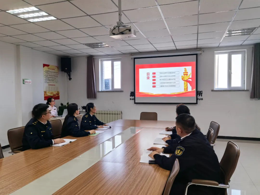 女人与公狍交酡女免费