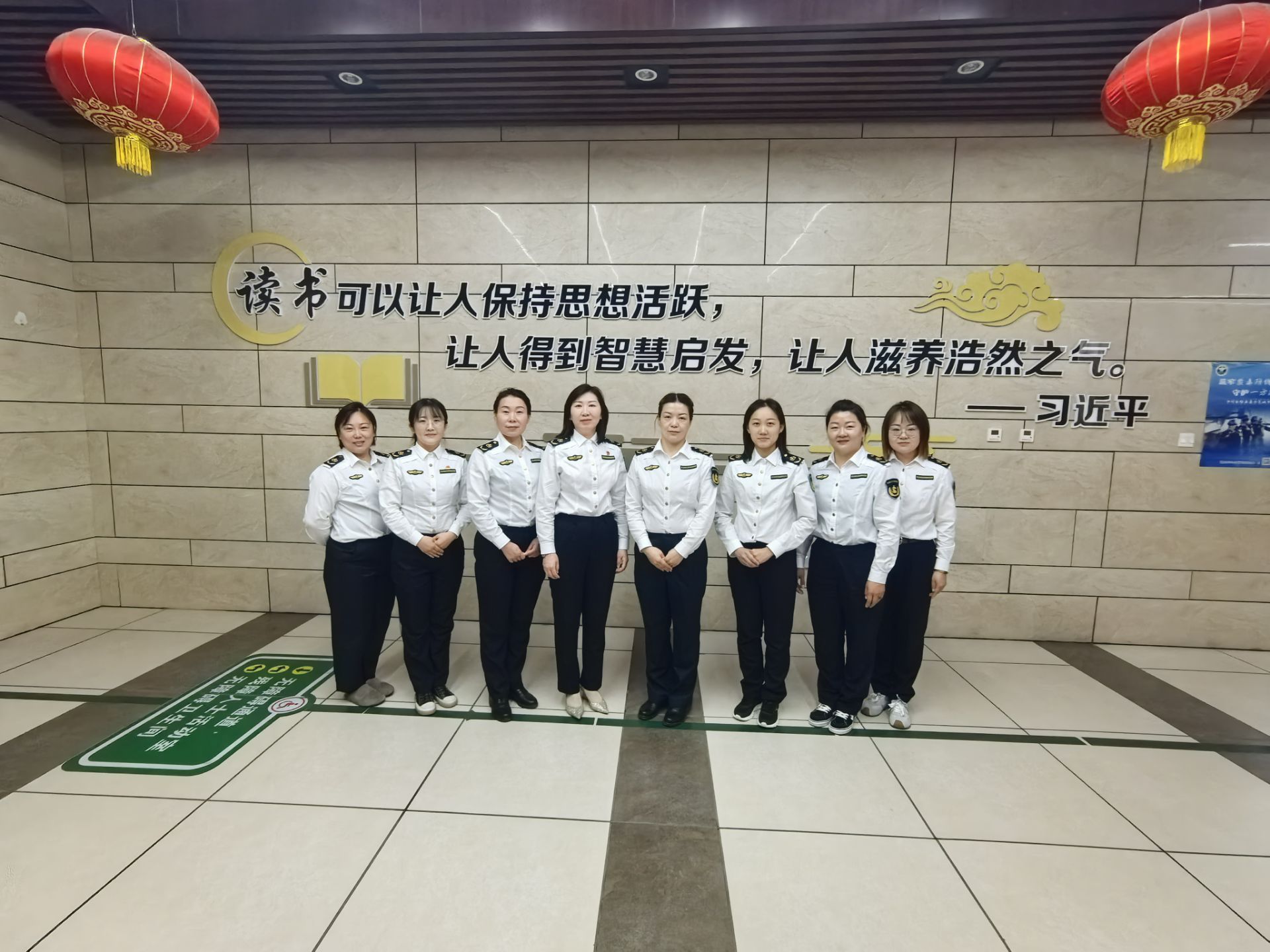 女人与公狍交酡女免费