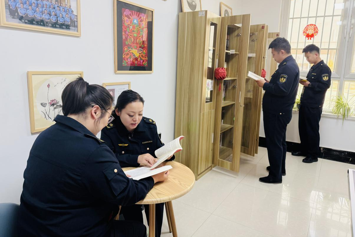 女人与公狍交酡女免费