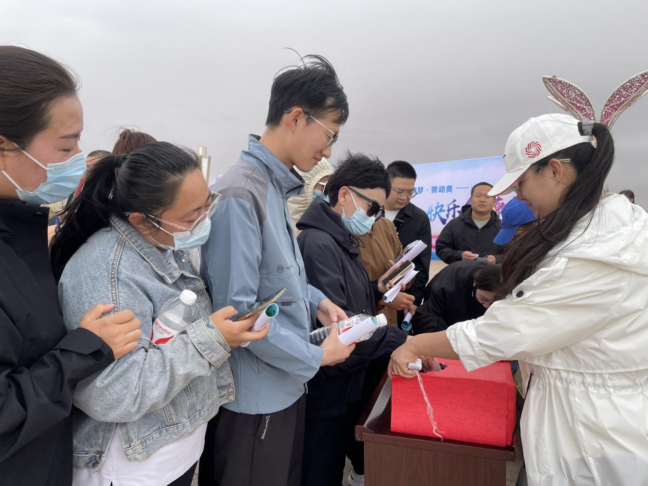 女人与公狍交酡女免费