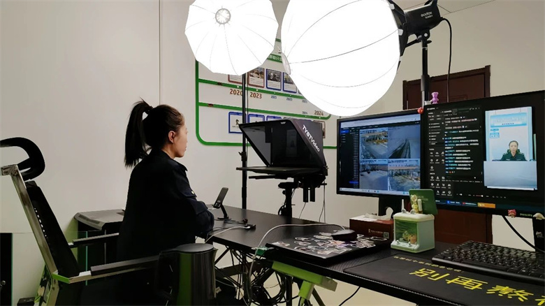 女人与公狍交酡女免费