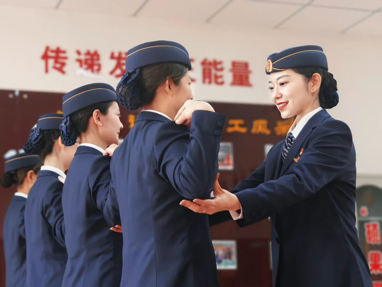 女人与公狍交酡女免费