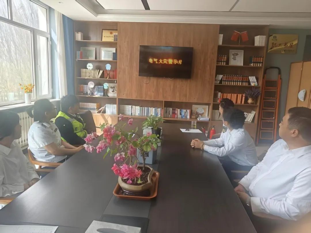 女人与公狍交酡女免费