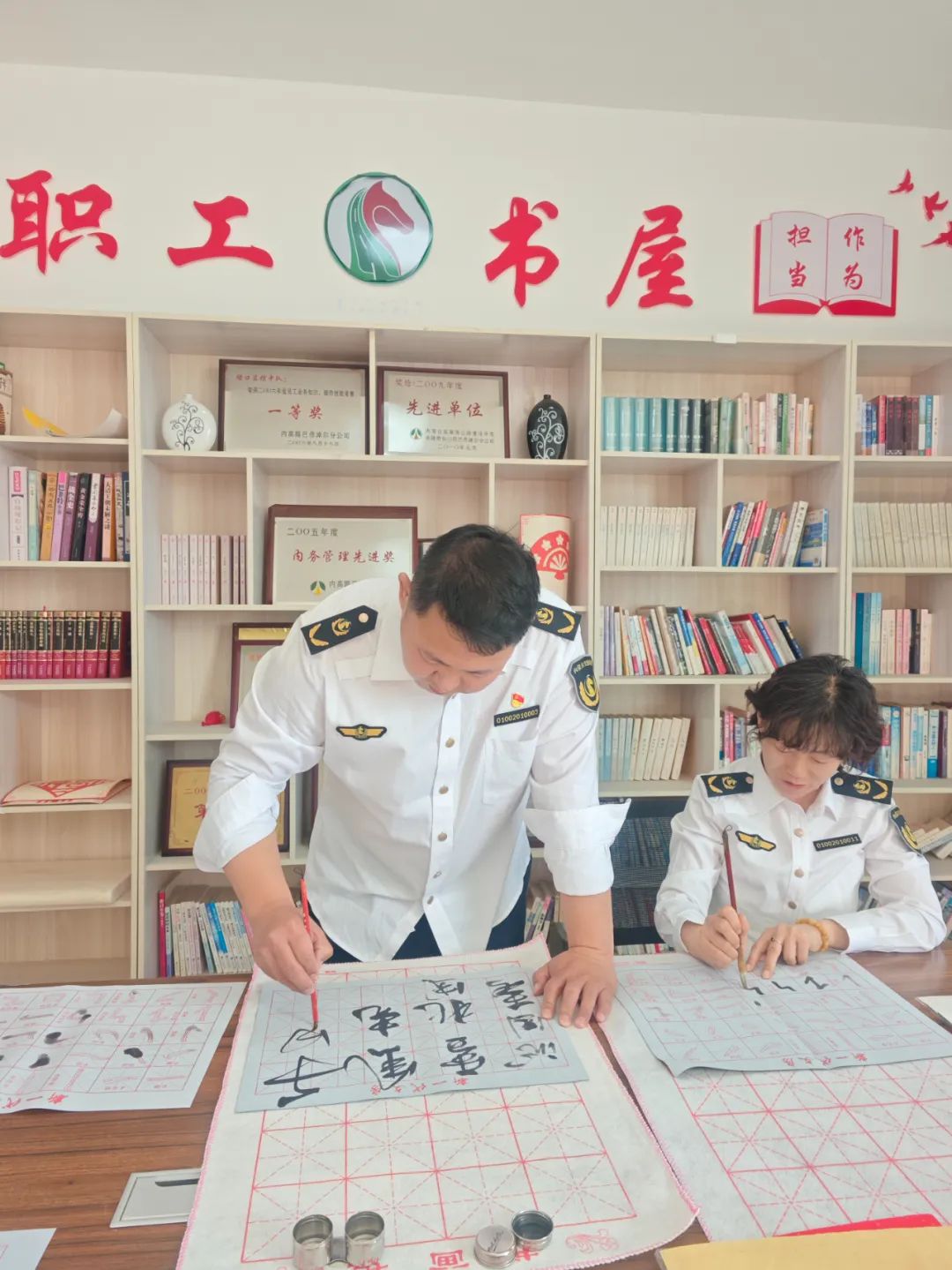 女人与公狍交酡女免费