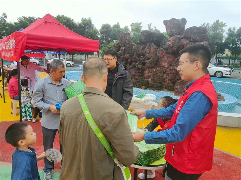 女人与公狍交酡女免费