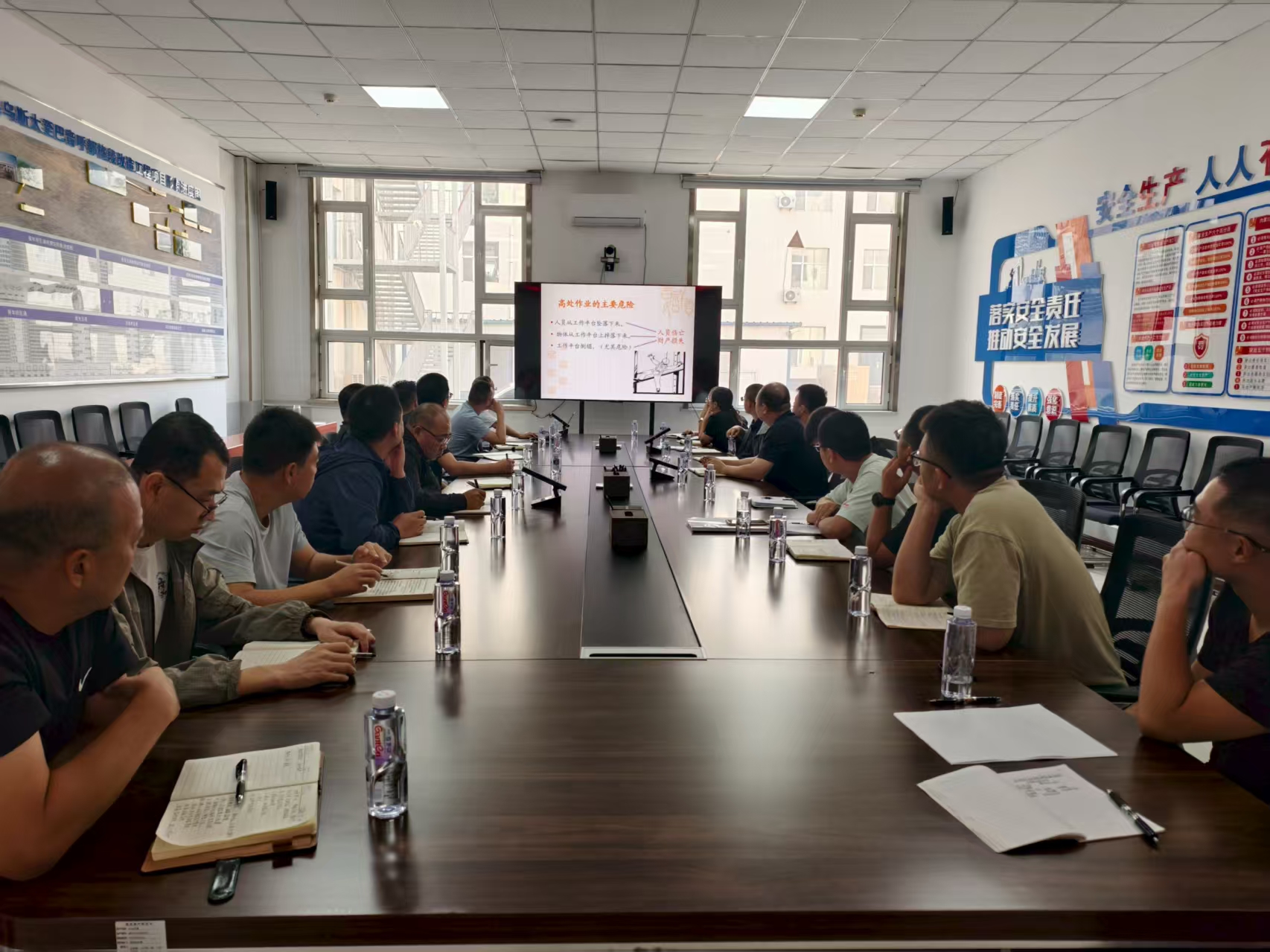 女人与公狍交酡女免费