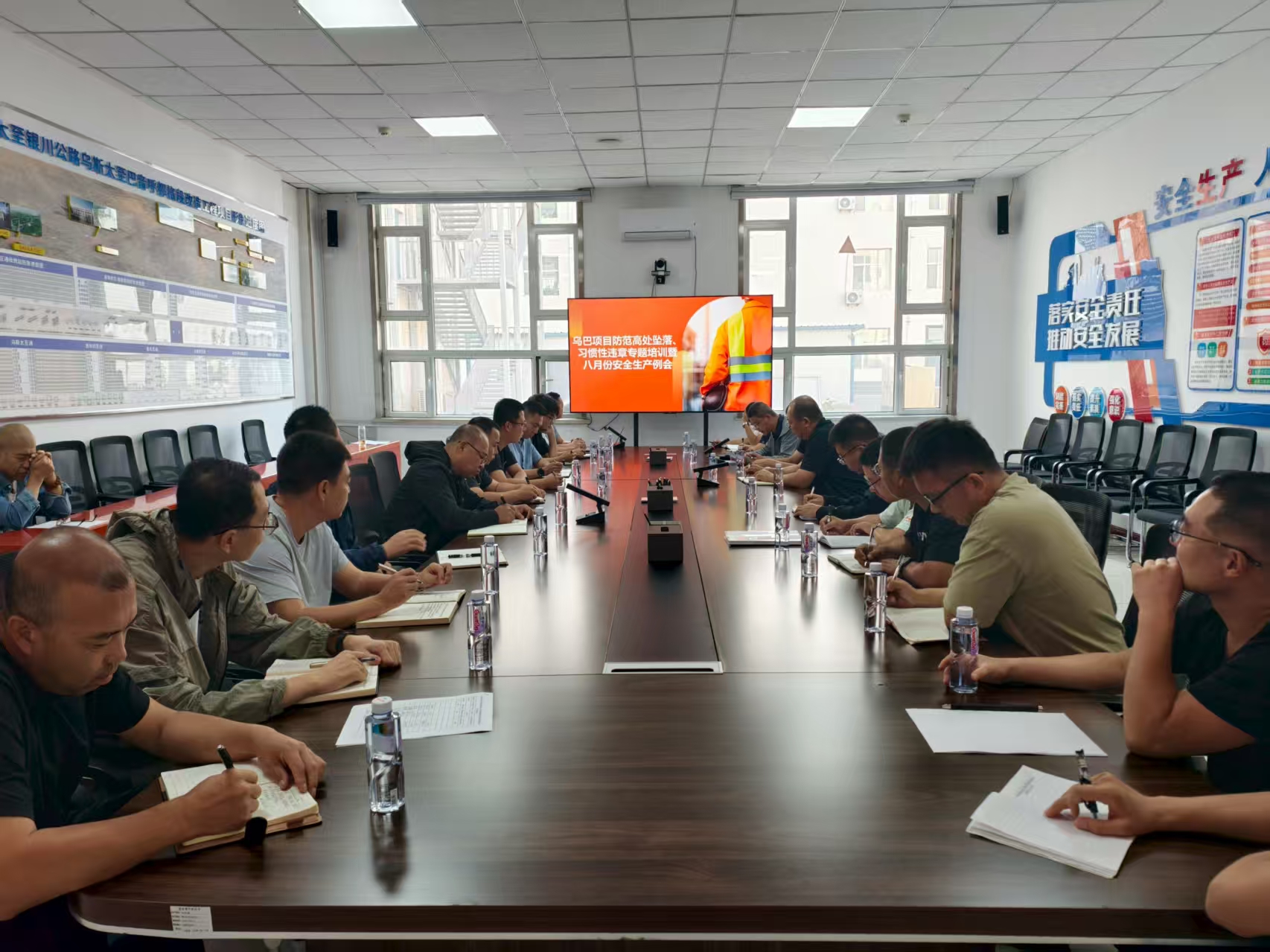 女人与公狍交酡女免费