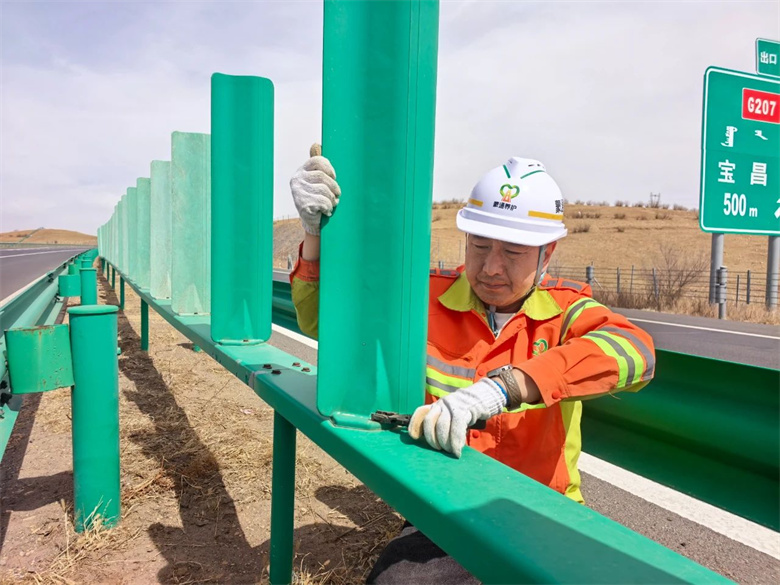 女人与公狍交酡女免费