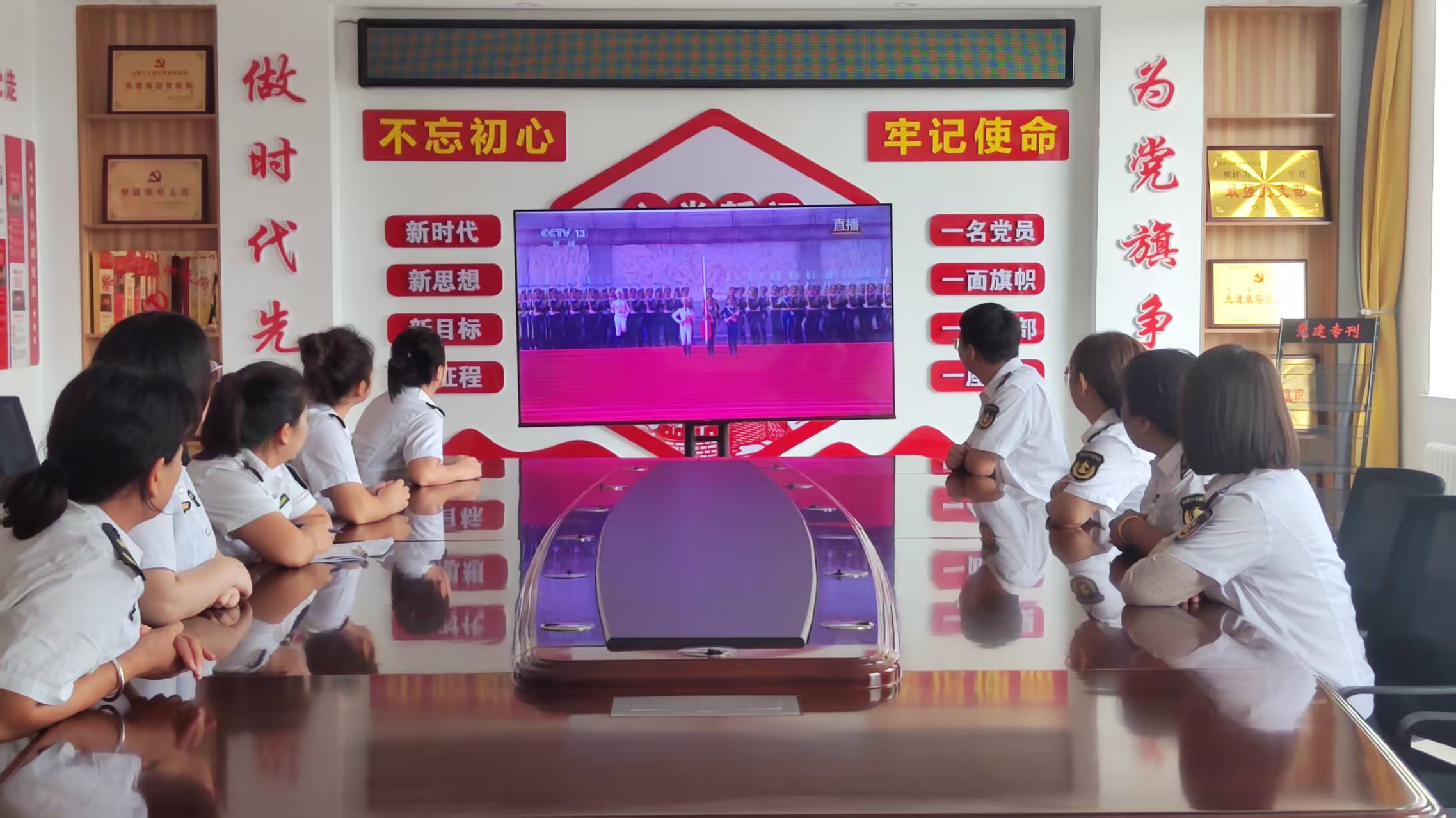 女人与公狍交酡女免费