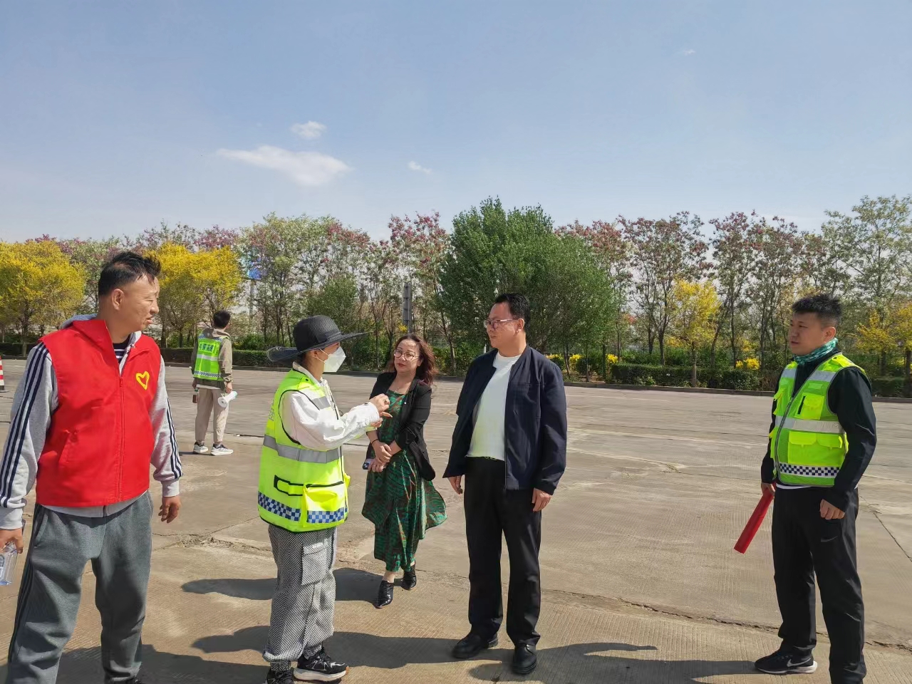 女人与公狍交酡女免费