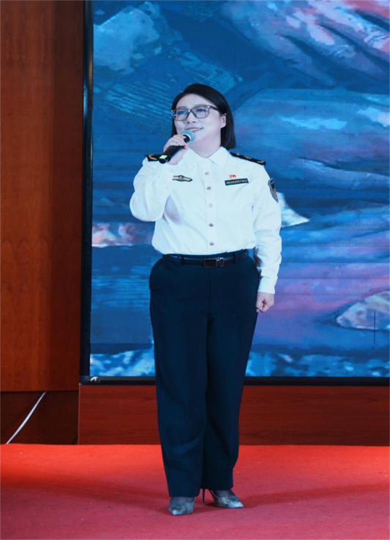 女人与公狍交酡女免费