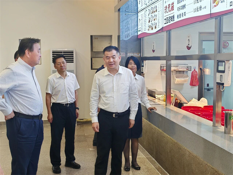 女人与公狍交酡女免费