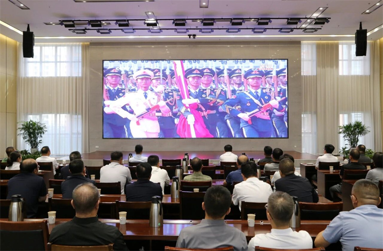 女人与公狍交酡女免费