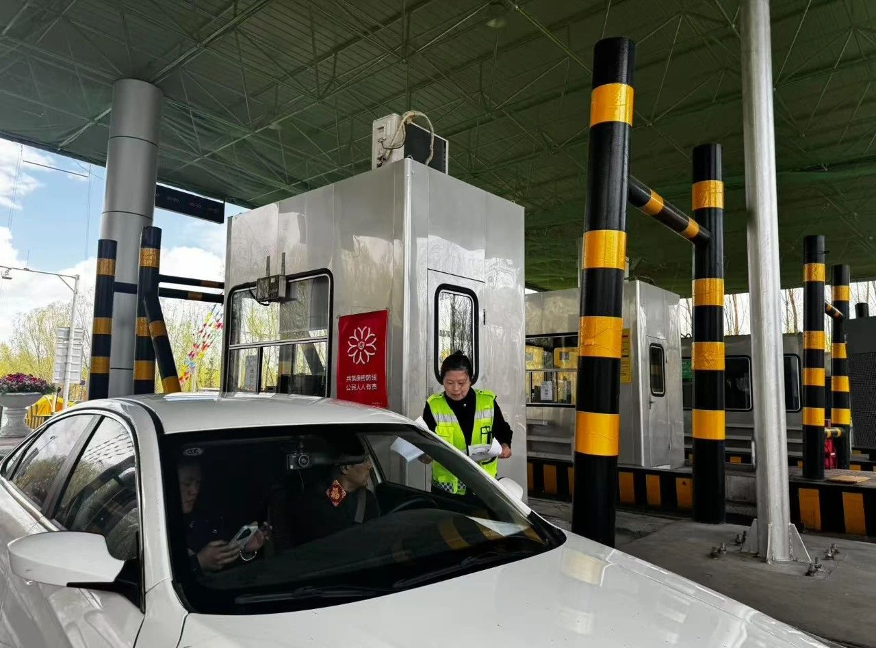 女人与公狍交酡女免费