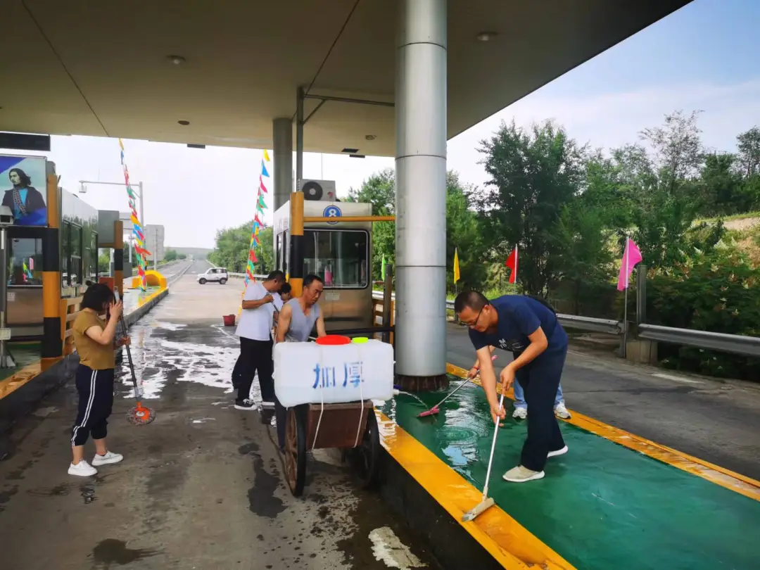 女人与公狍交酡女免费