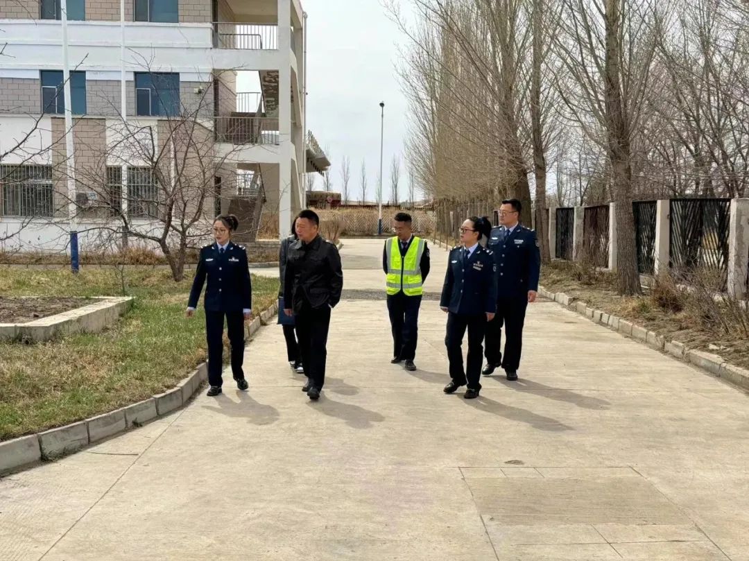 女人与公狍交酡女免费