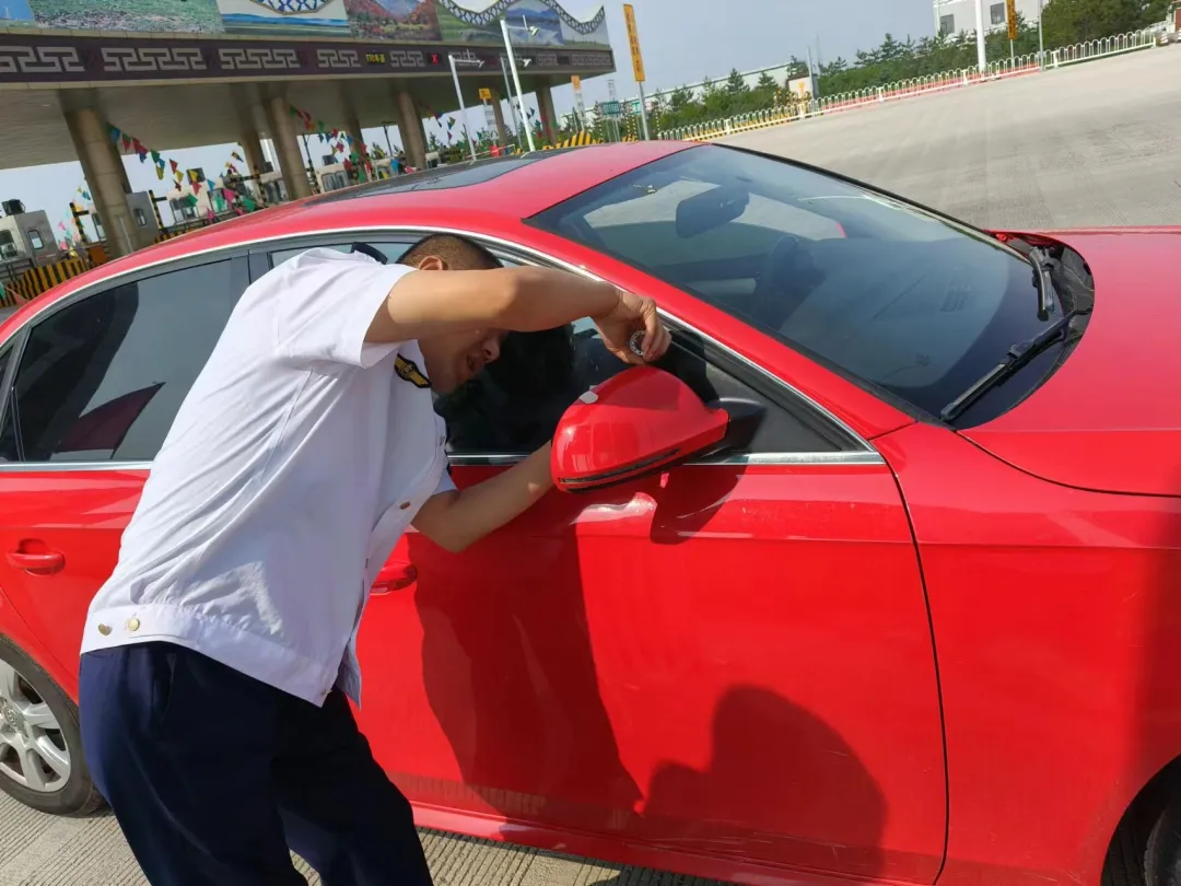 女人与公狍交酡女免费