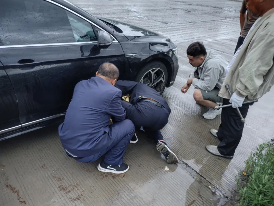 女人与公狍交酡女免费