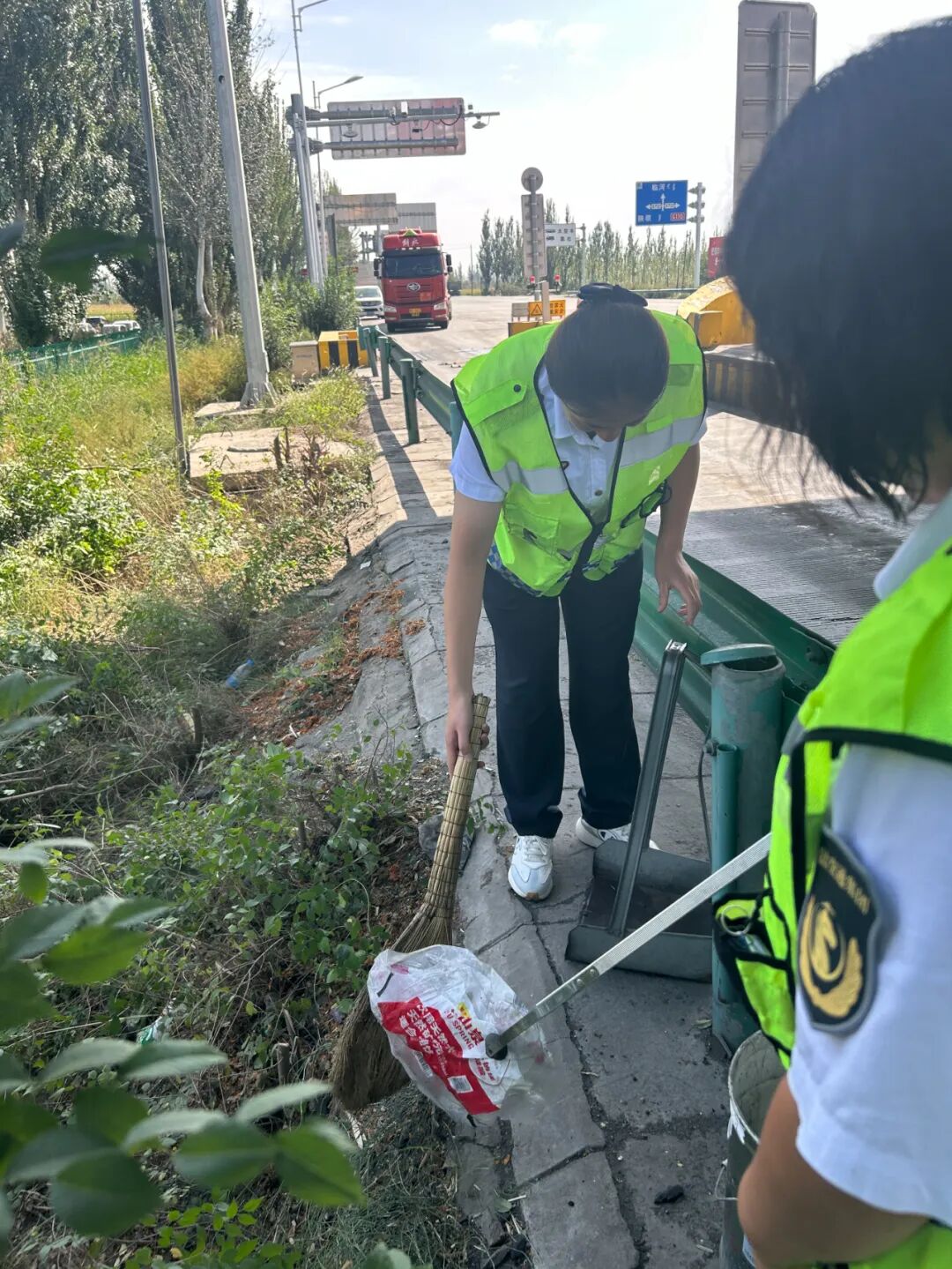 女人与公狍交酡女免费