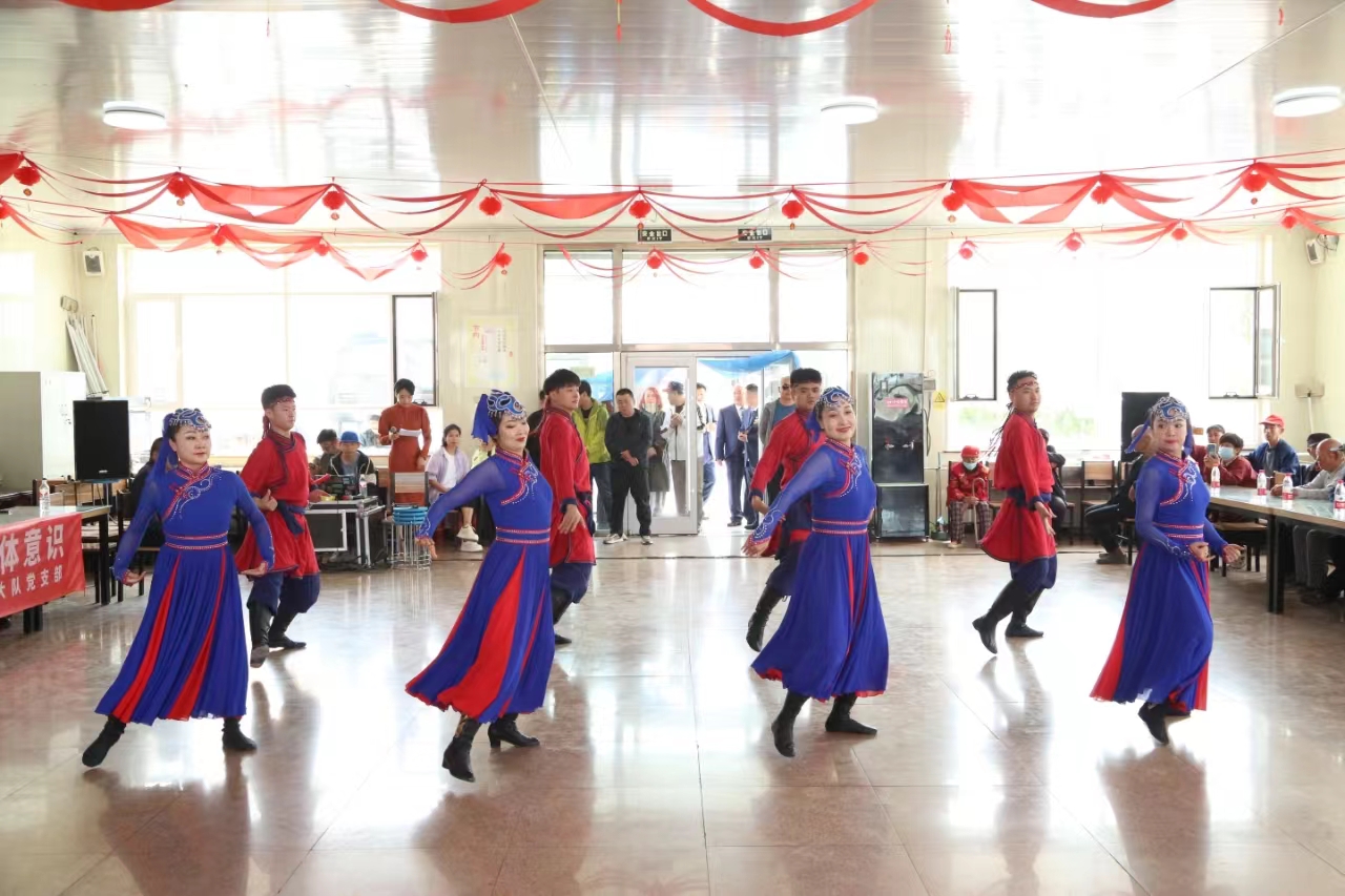 女人与公狍交酡女免费