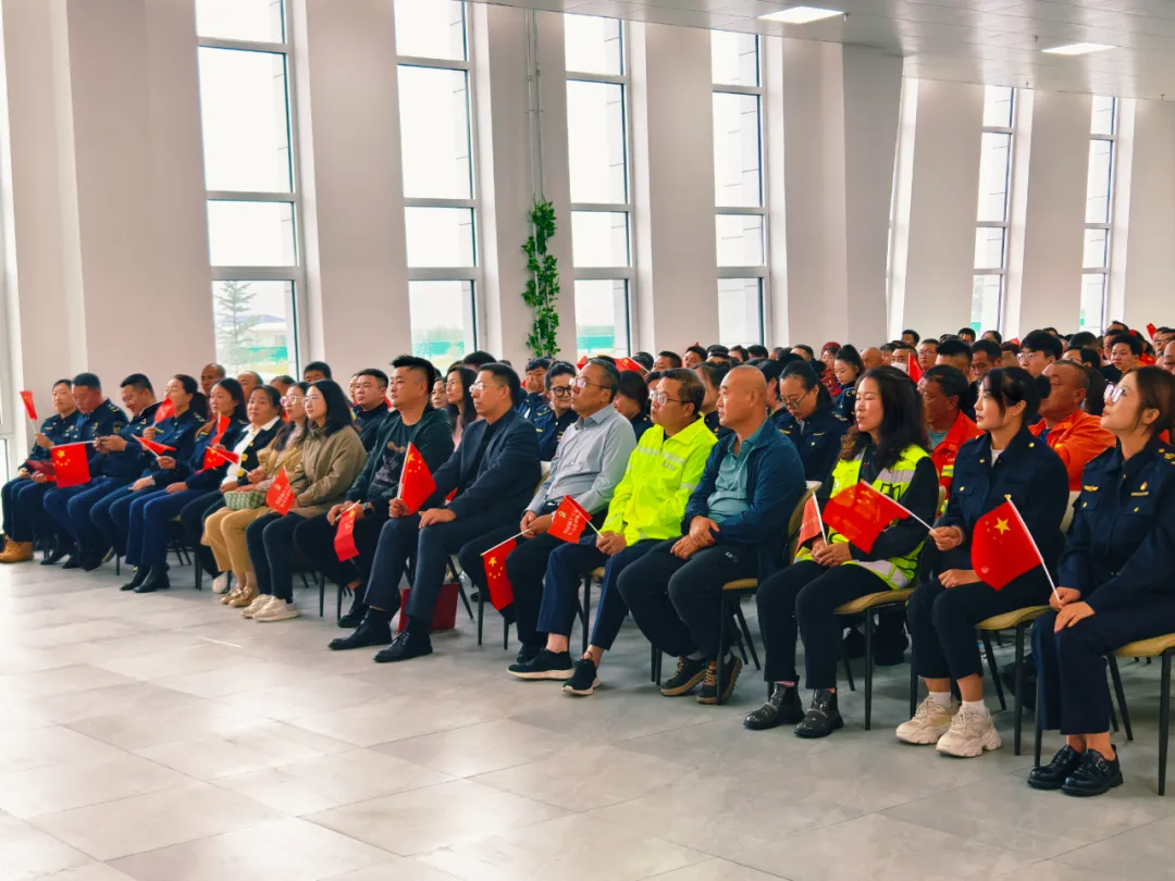 女人与公狍交酡女免费