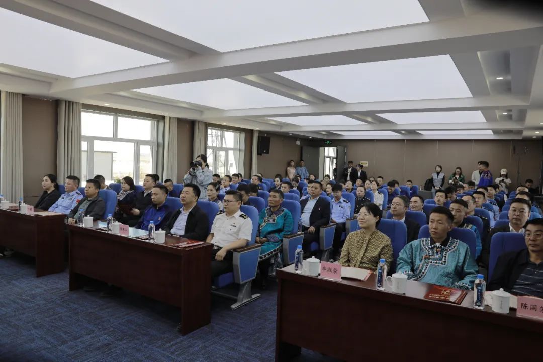 女人与公狍交酡女免费