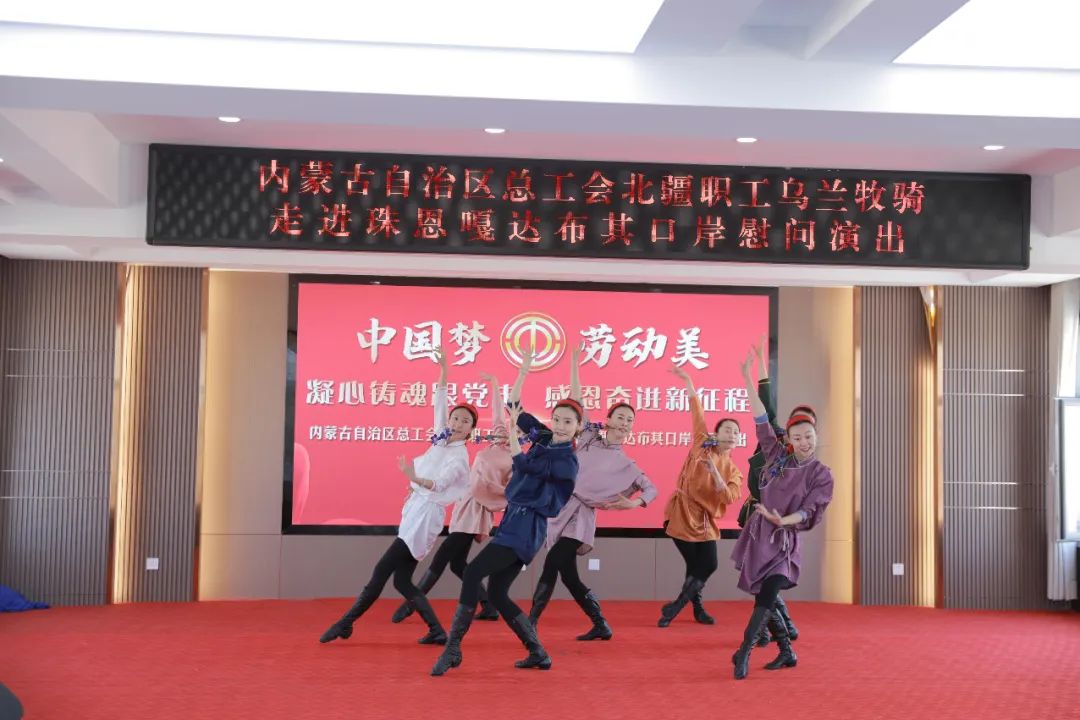 女人与公狍交酡女免费