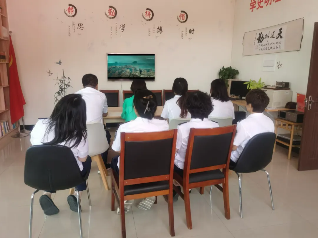 女人与公狍交酡女免费