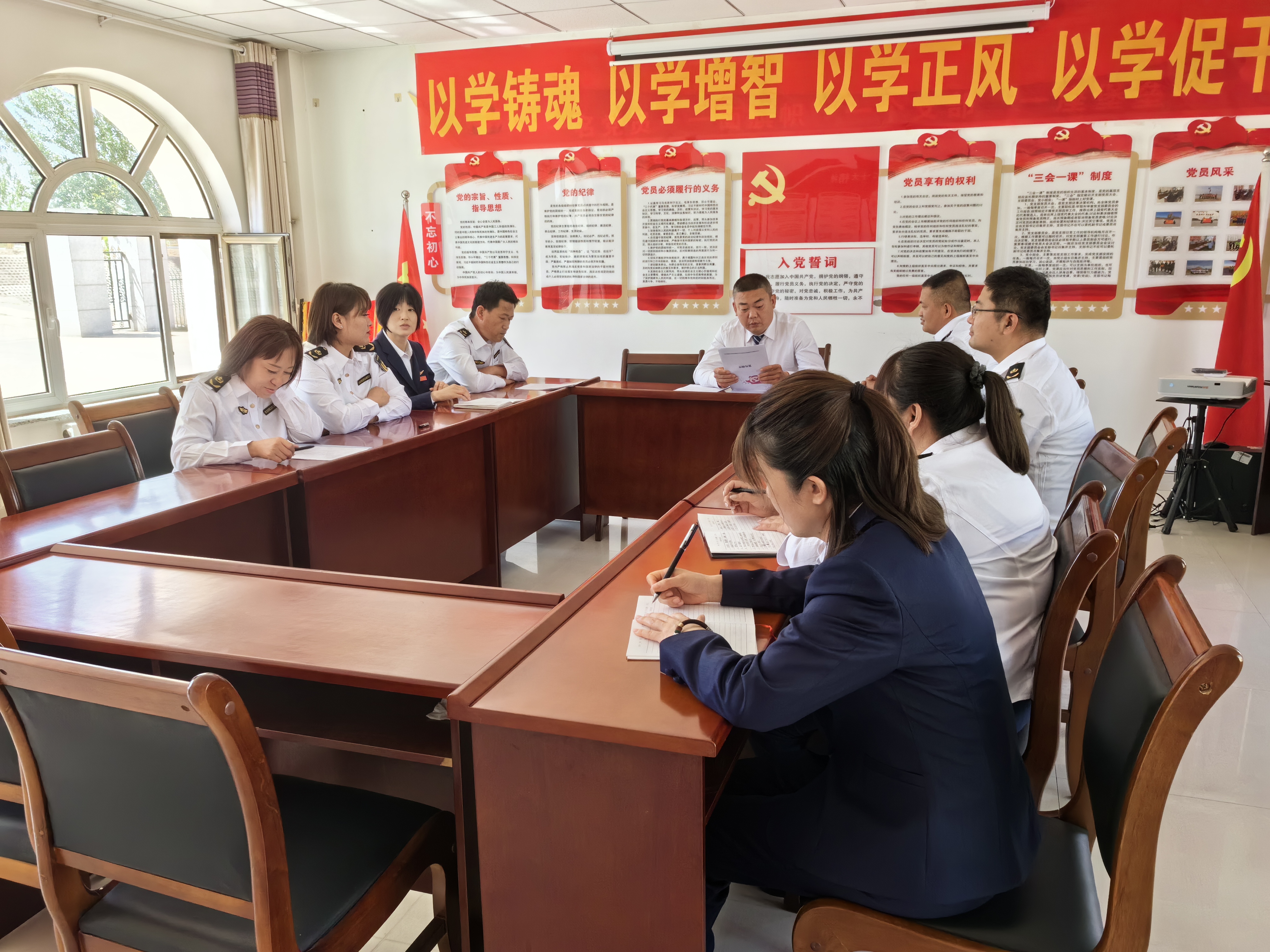 女人与公狍交酡女免费