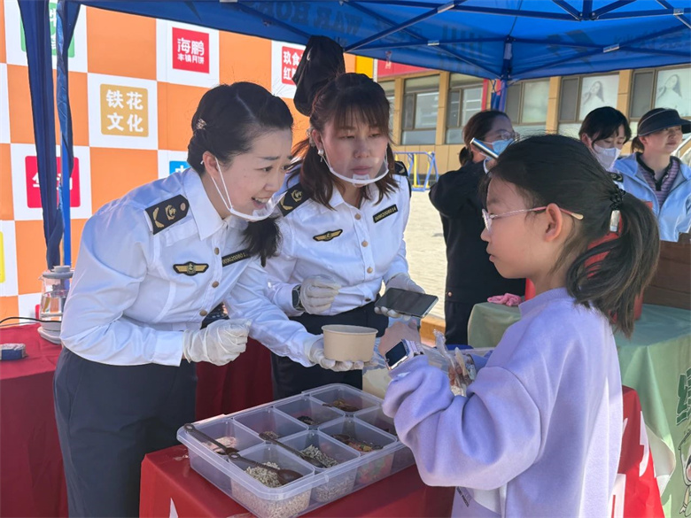 女人与公狍交酡女免费