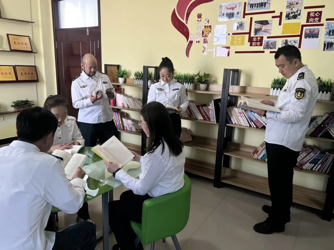 女人与公狍交酡女免费