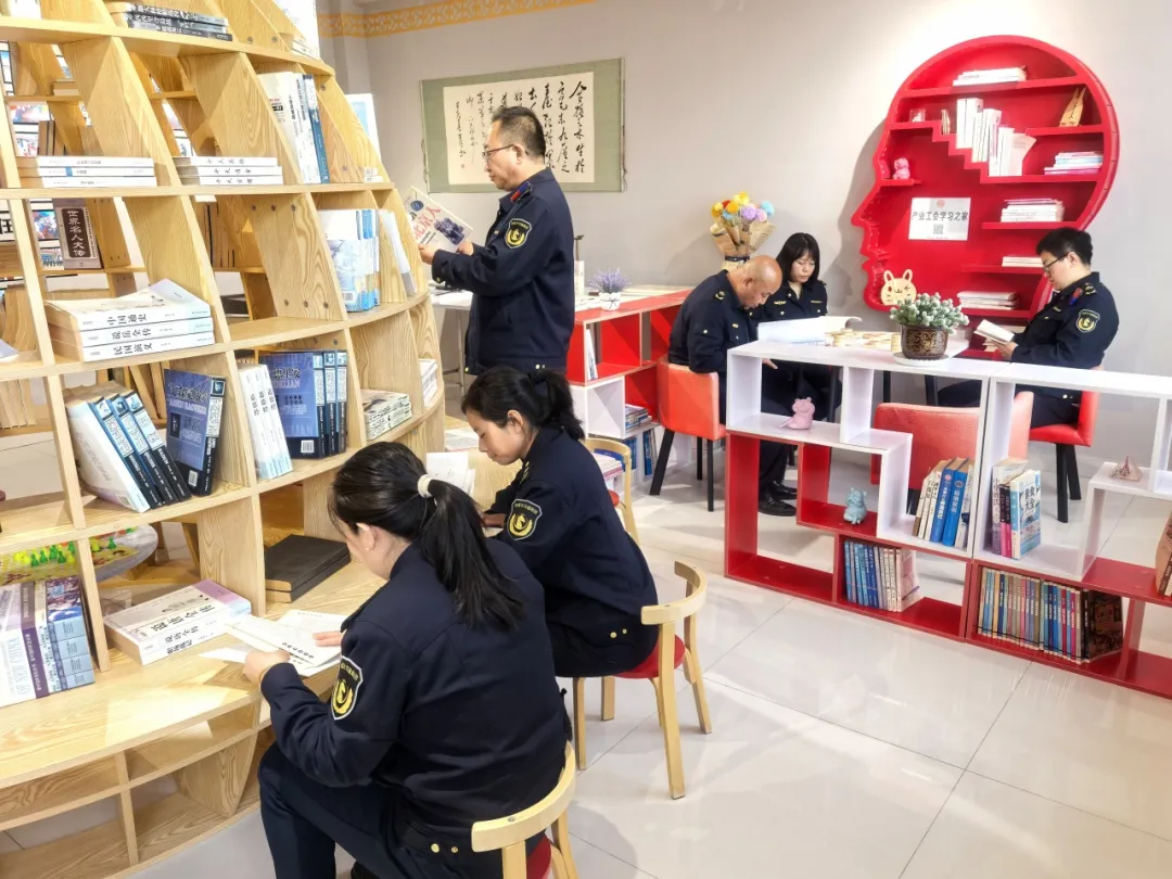 女人与公狍交酡女免费