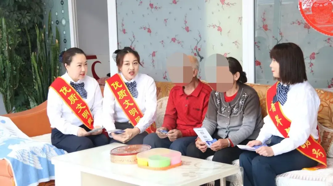 女人与公狍交酡女免费