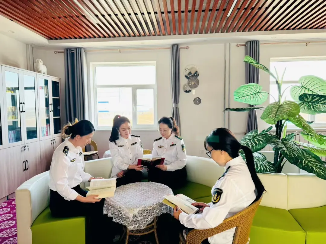 女人与公狍交酡女免费