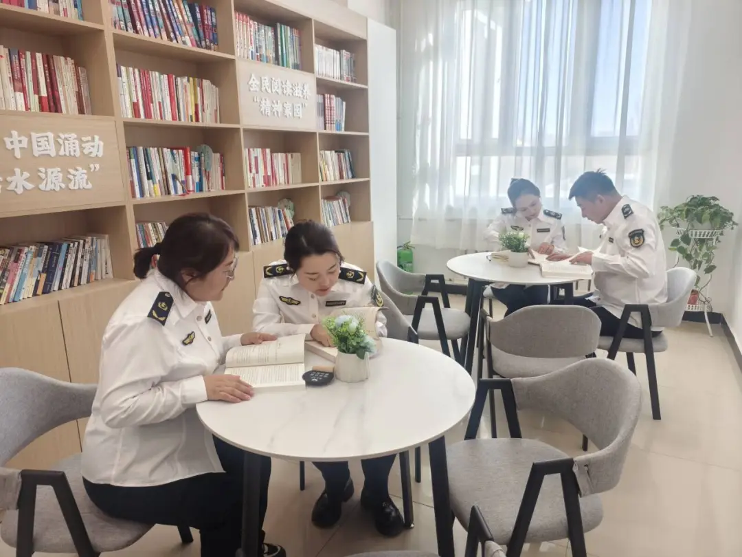 女人与公狍交酡女免费