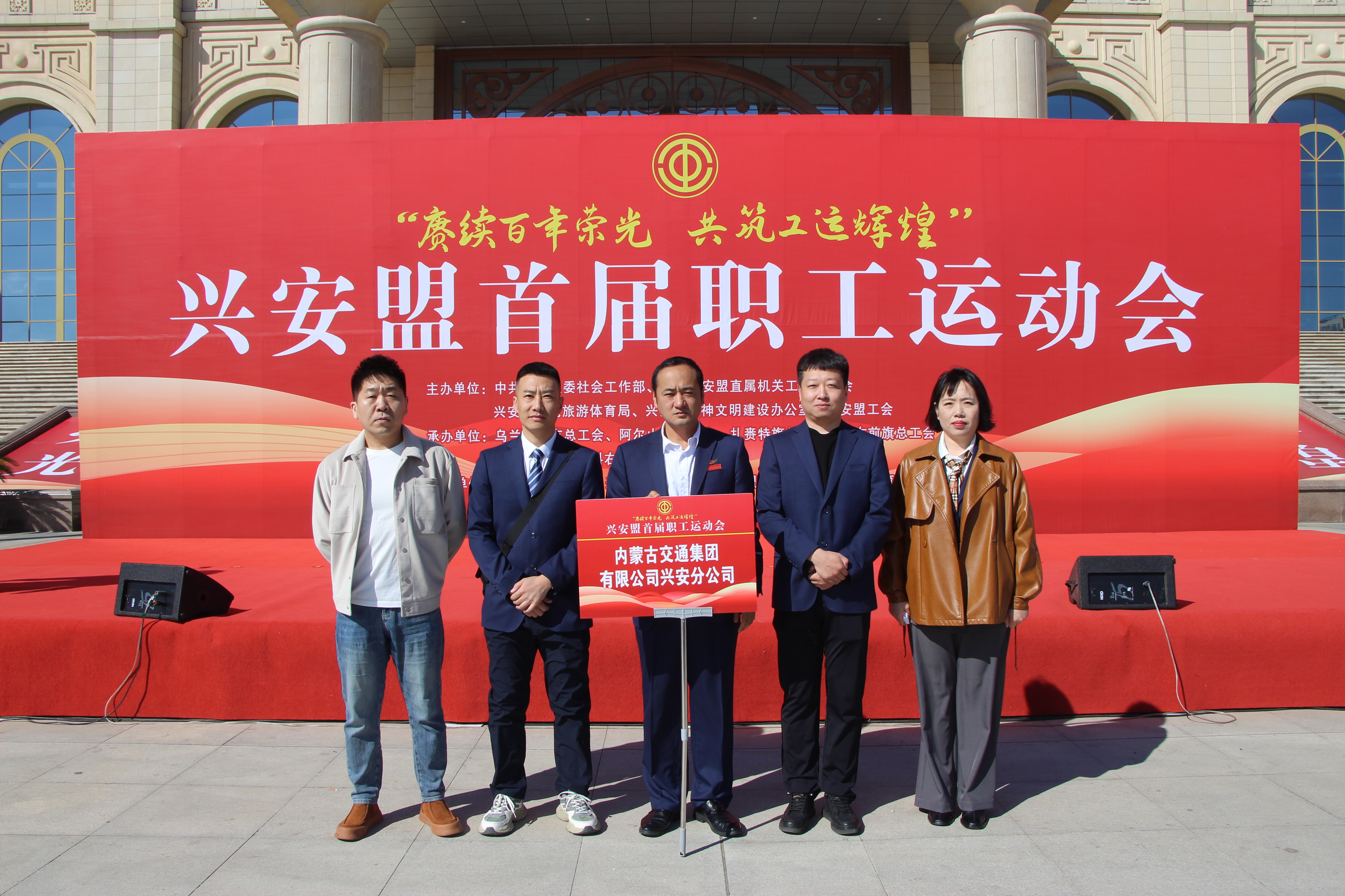 女人与公狍交酡女免费