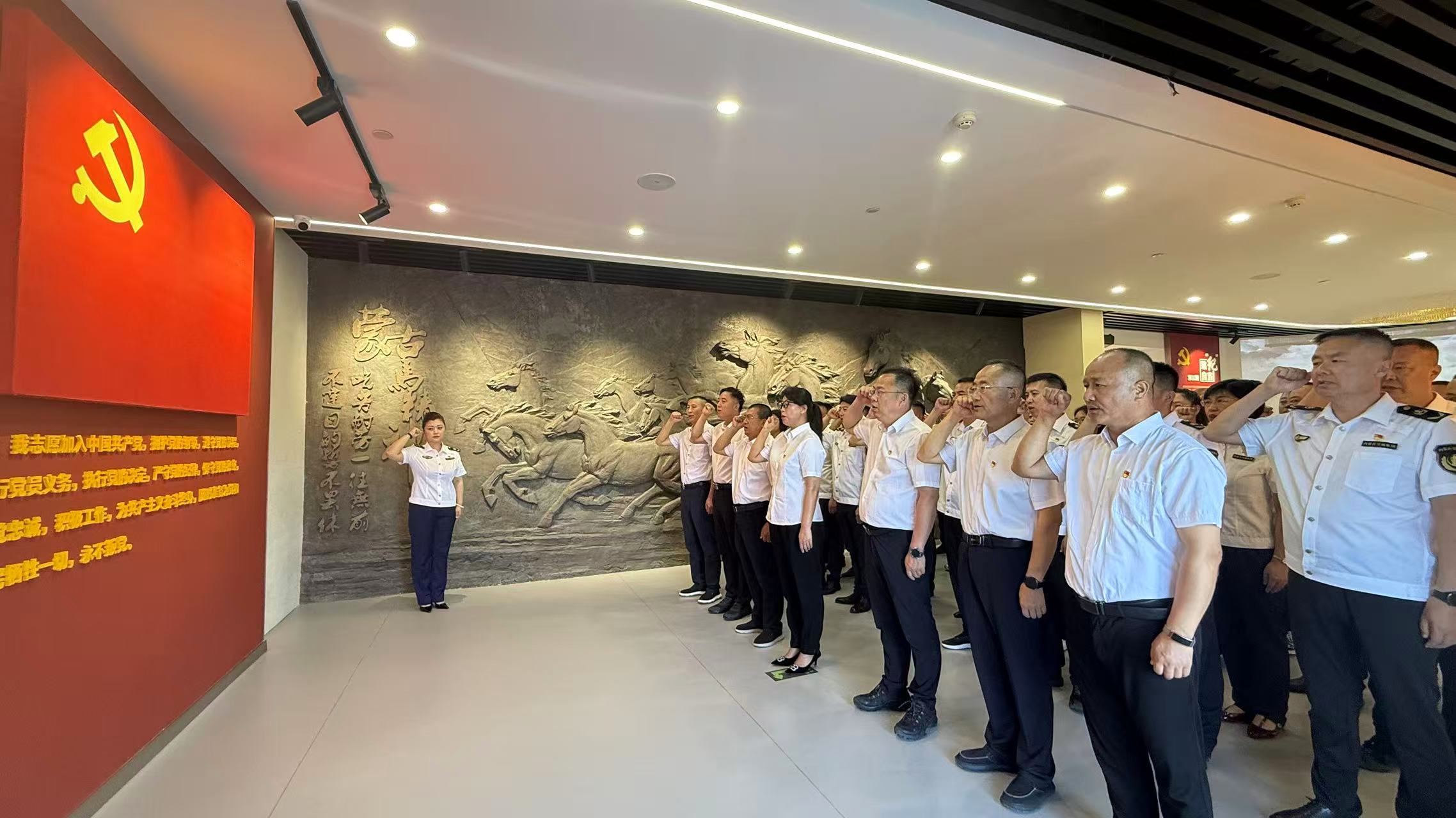 女人与公狍交酡女免费