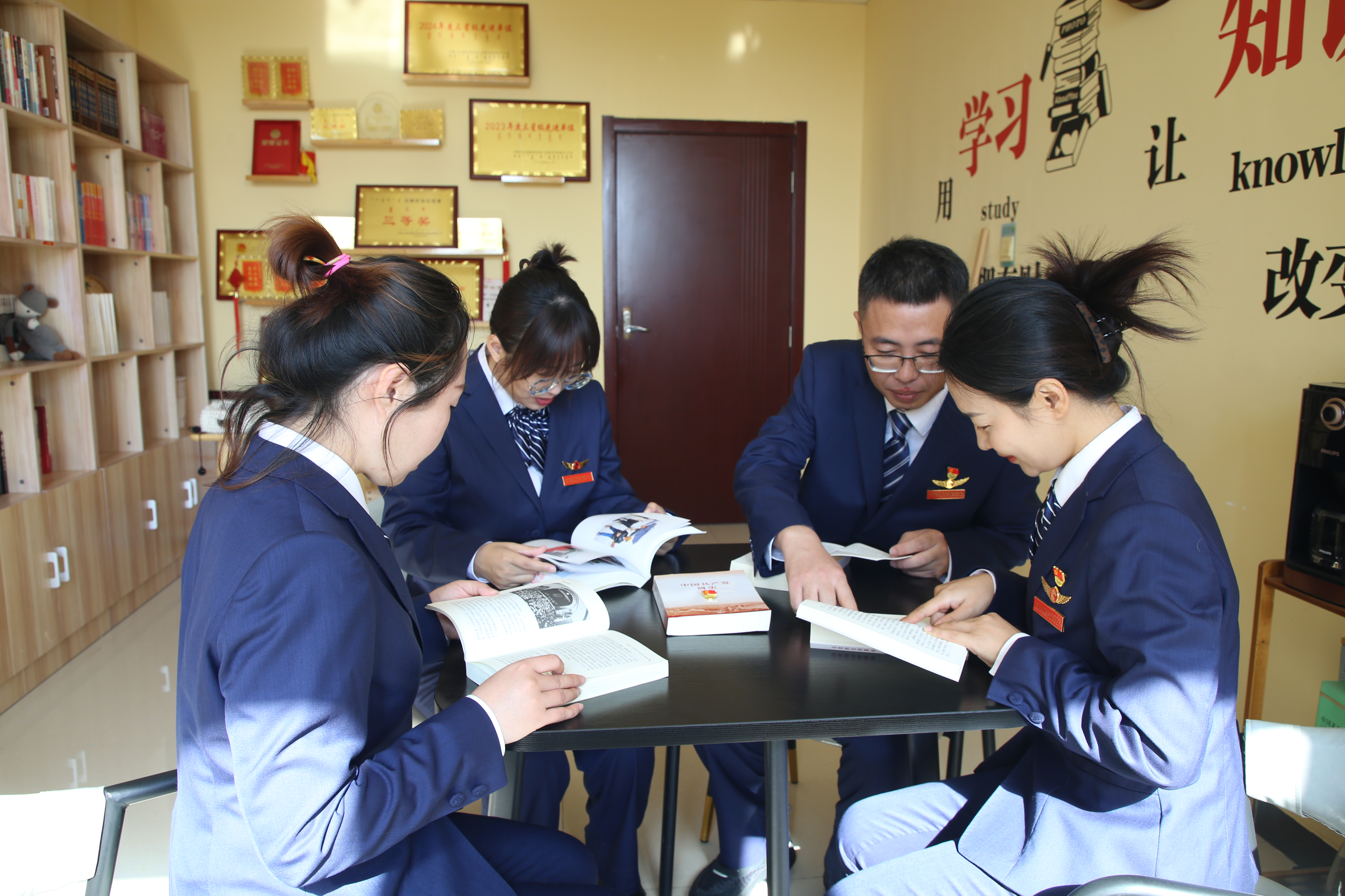 女人与公狍交酡女免费