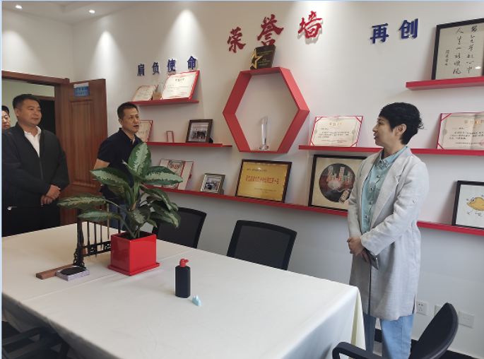 女人与公狍交酡女免费