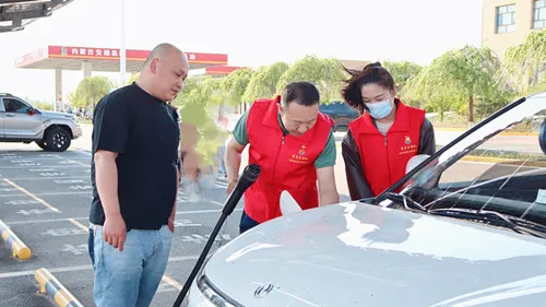 女人与公狍交酡女免费