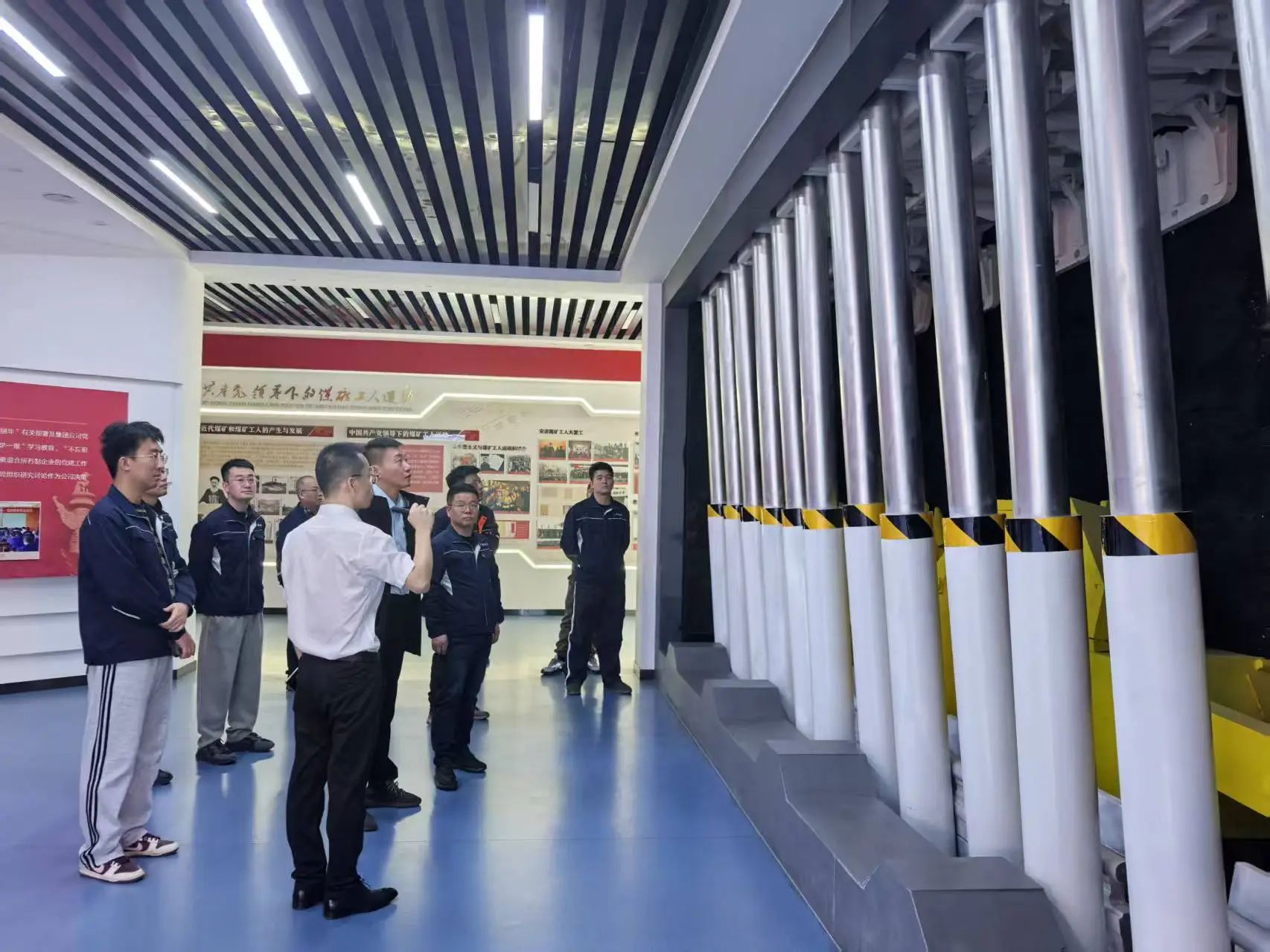 女人与公狍交酡女免费