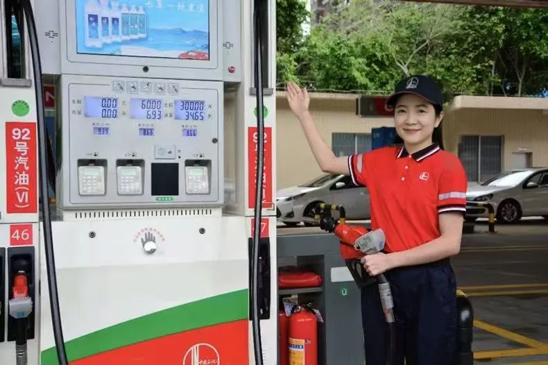 女人与公狍交酡女免费