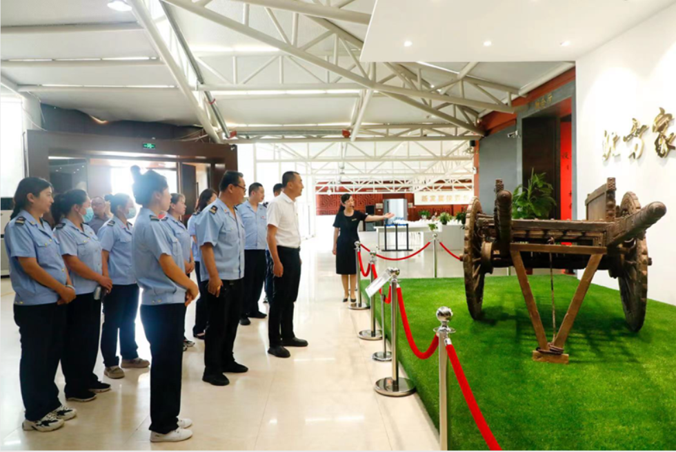 女人与公狍交酡女免费